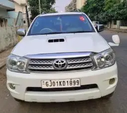 Toyota Fortuner 3.0 MT 4X4 2009