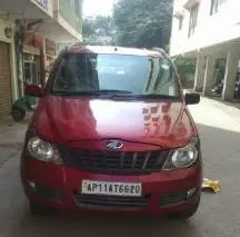 Mahindra Quanto C8 2013
