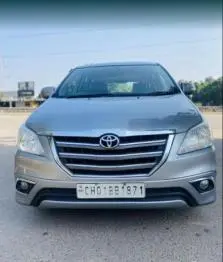 Toyota Innova 2.5 V 7 STR 2015