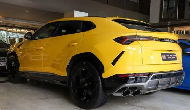 Lamborghini Urus Twin-Turbo V8 2018