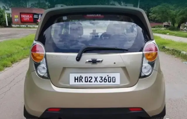 Chevrolet Beat LT OPT PETROL 2010