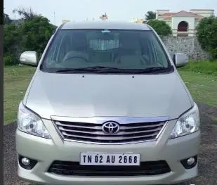 Toyota Innova 2.5 V 7 STR 2012