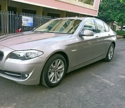 BMW 5 Series 520d 2011