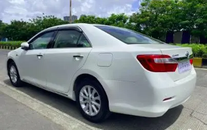 Toyota Camry 2.5 G 2013