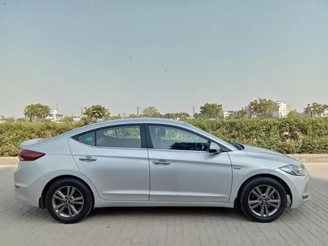 Hyundai Elantra 1.6 S MT 2017