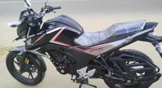 Honda CB Hornet 160R CBS 2016