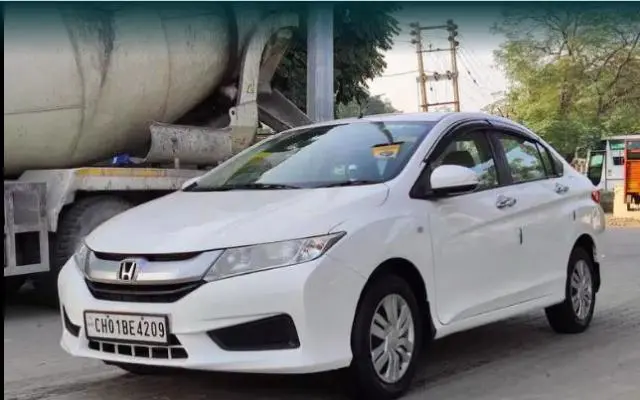 Honda City E i-DTEC 2015