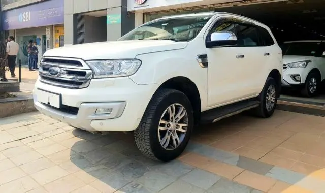 Ford Endeavour Titanium 3.2 4x4 AT 2016