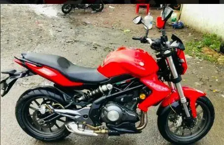 Benelli TNT 300 2016
