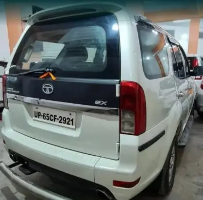 Tata Safari Storme EX 2016