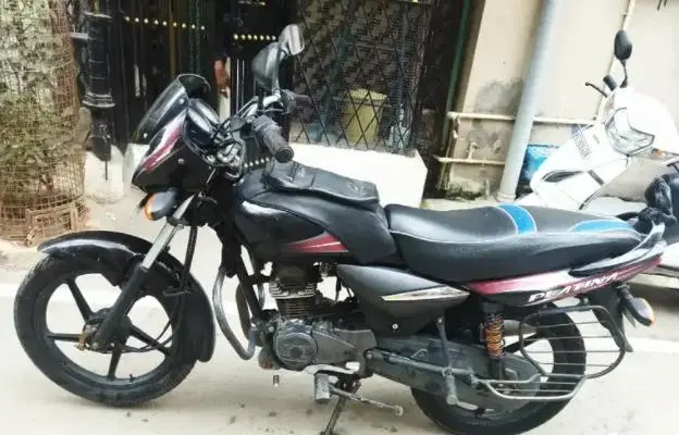 Bajaj Platina 100cc 2011