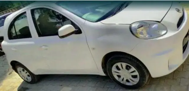 Nissan Micra  XV CVT 2015