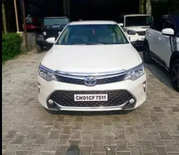 Toyota Camry Hybrid 2015