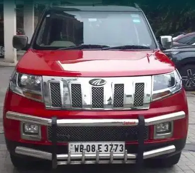 Mahindra TUV300 T10 Dual Tone 2018