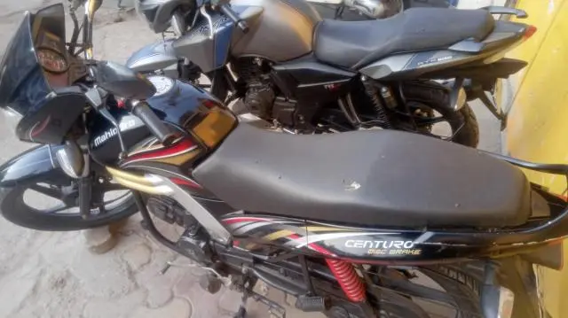 Mahindra Centuro Disc Brake 110cc 2015
