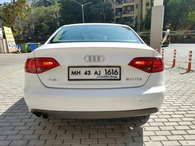 Audi A4 2.0 TDI MULTITRONIC 2011