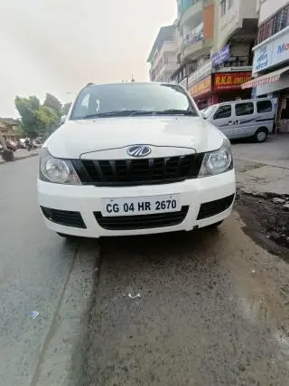 Mahindra Quanto C8 2015