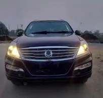 Mahindra Ssangyong Rexton RX7 2013