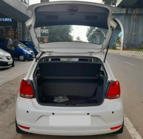 Volkswagen Polo Comfortline 1.2L (P) 2016