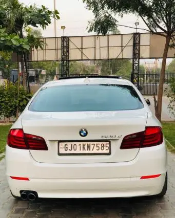 BMW 5 Series 520d 2011