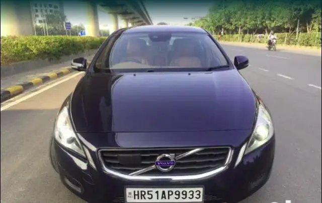 Volvo S60 Summum D5 2011