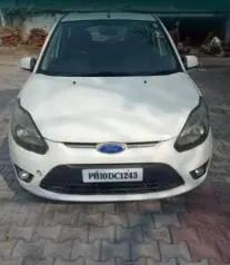 Ford Figo 1.4 TDCI TITANIUM 2010