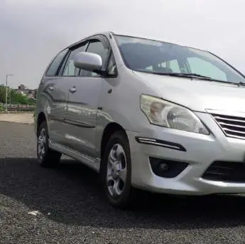 Toyota Innova 2.5 G 2013