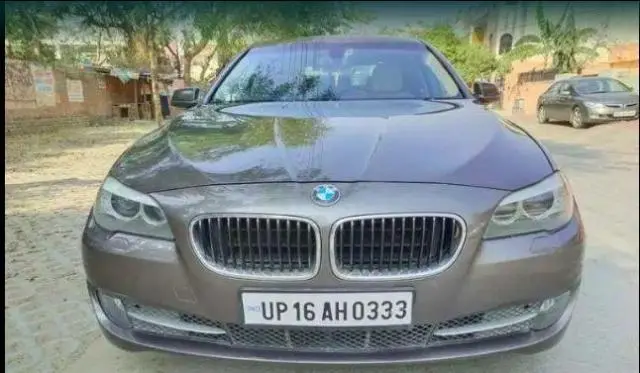 BMW 5 Series 520d 2011