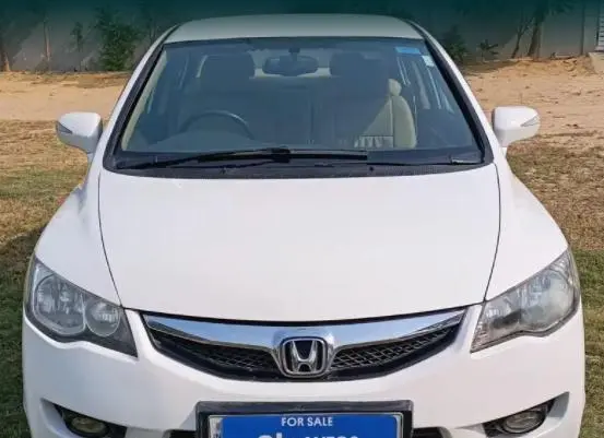 Honda Civic 1.8 V AT 2010