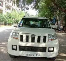 Mahindra TUV300 T6 2015