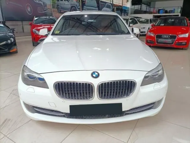 BMW 5 Series 520d 2011