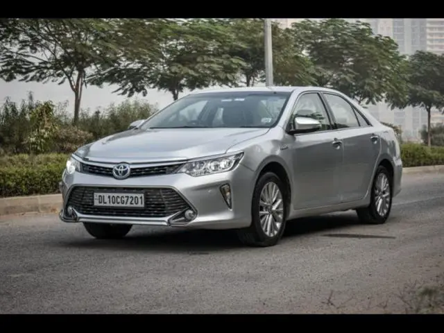 Toyota Camry Hybrid 2016