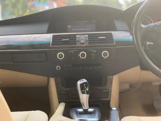 BMW 5 Series 520d 2009