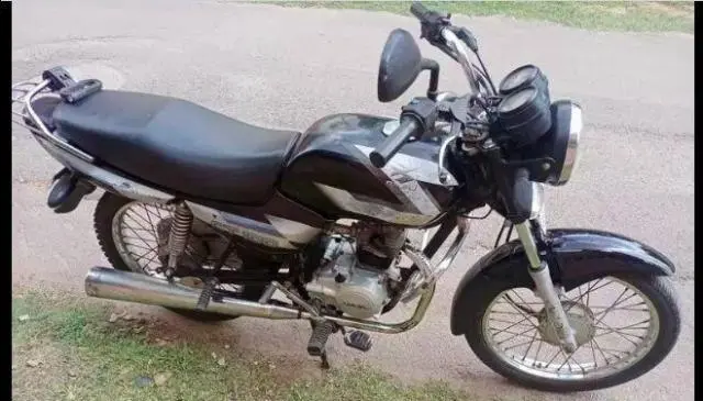 Bajaj CT 100 100cc 2004