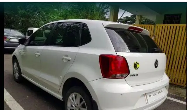 Volkswagen Polo Highline 1.2L (P) 2015
