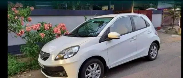 Honda Brio VX (O) MT 2015