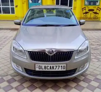 Skoda Rapid 1.6 MPI AMBITION 2015