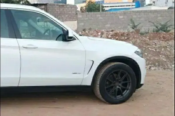 BMW X5 xDrive35i Pure Experience (5 Seater) 2017