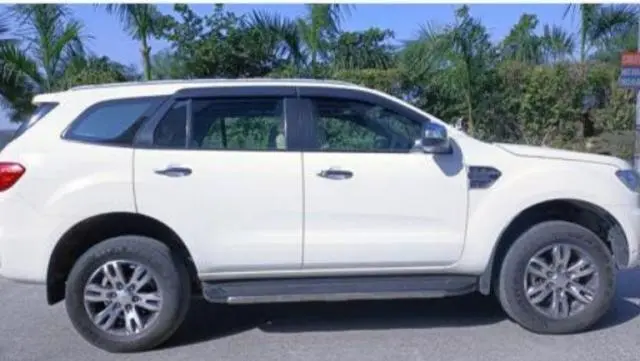 Ford Endeavour Titanium 3.2 4x4 AT 2018