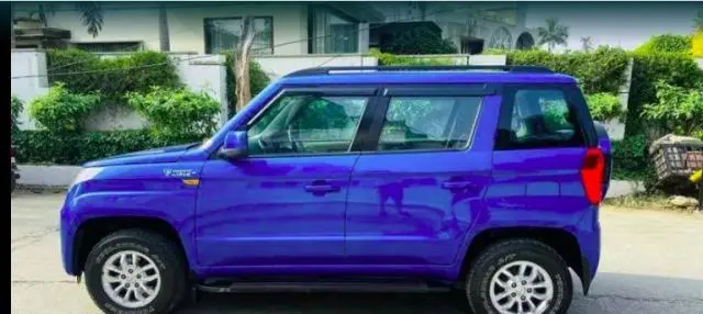 Mahindra TUV300 T8 2016