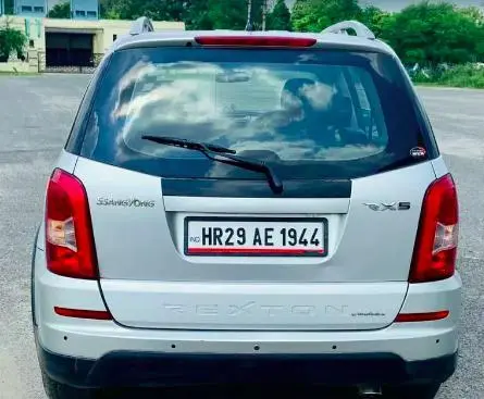 Mahindra Ssangyong Rexton RX5 2013