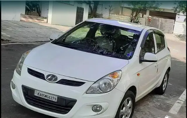 Hyundai i20 Asta 1.2 2010