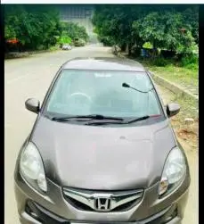 Honda Brio VX (O) MT 2013