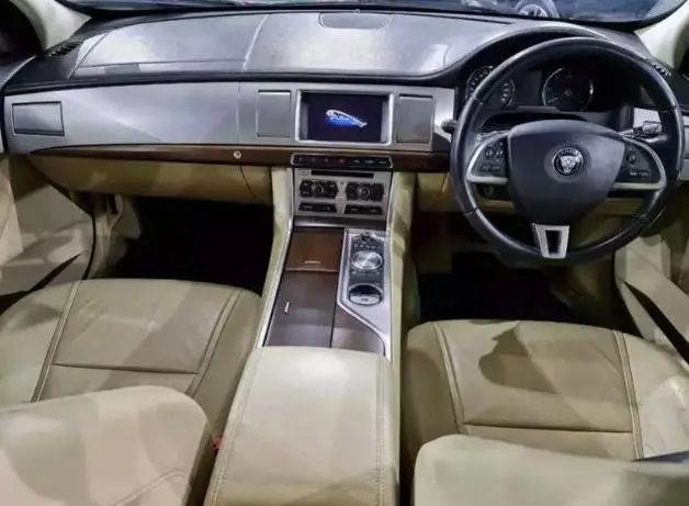 Jaguar XF Portfolio Diesel 2012