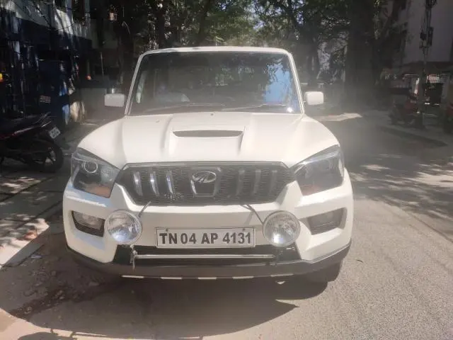 Mahindra Scorpio S10 4WD 2015