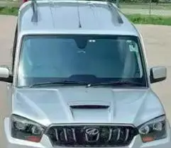 Mahindra Scorpio S10 2016