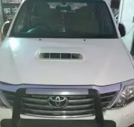 Toyota Fortuner 3.0 4X4 MT 2014