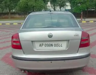 Skoda Laura Ambition 2.0 TDI CR MT 2007