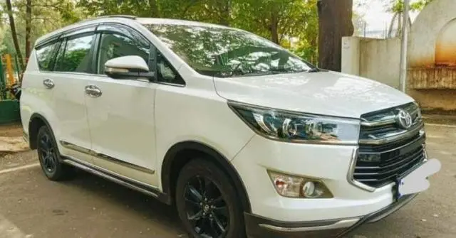 Toyota Innova Crysta 2.7 Touring Sport MT 2017