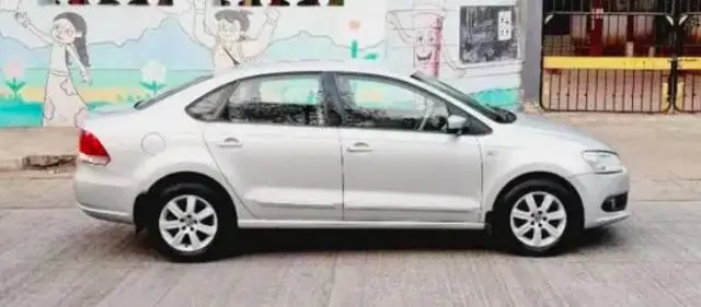 Volkswagen Vento 1.6L Highline 2010